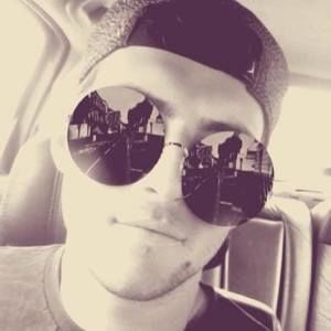 Meet your Posher, Chris